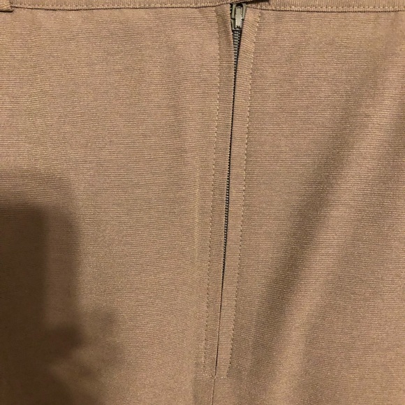 Slit-front H&M skirt mossy green size S - Picture 3 of 4